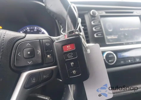 2018 Toyota Highlander Xle from USA, damaged, VIN 5TDJZRFH0JS531614